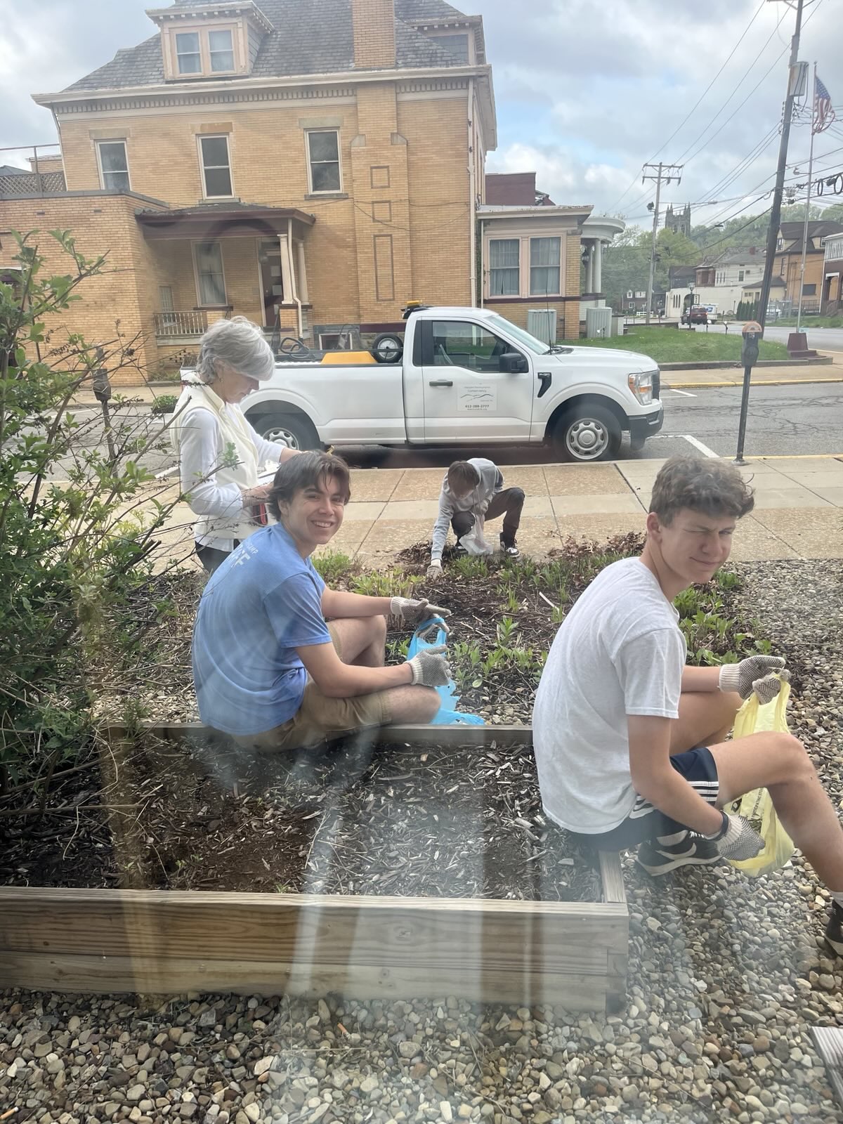 Gardening volunteer opportunity in Beaver County | Neighborhood North